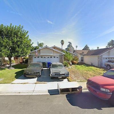 7861 Pinyon Ave, Fontana, CA 92336