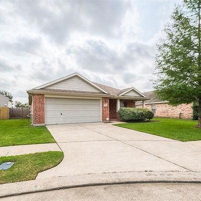 7910 Trestletree Way, Baytown, TX 77521