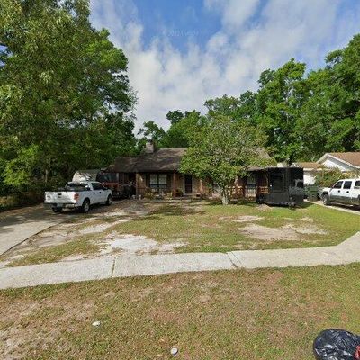 7915 Oak Forest Dr, Pensacola, FL 32514