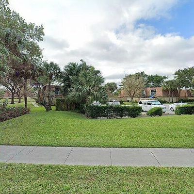 702 Mill Valley Pl, West Palm Beach, FL 33409