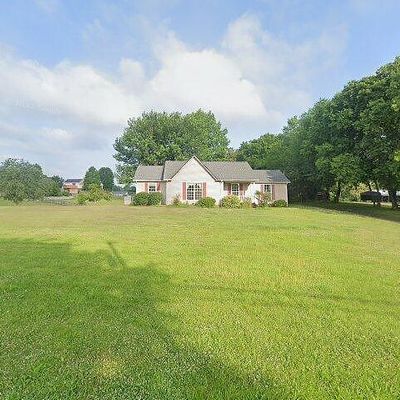 702 Mount Olivet Rd, Columbia, TN 38401