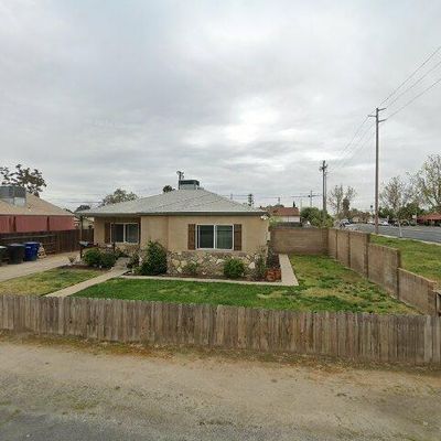 703 E Elm St, Hanford, CA 93230