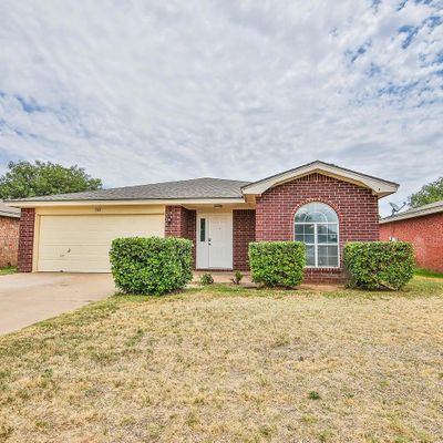 703 Ironton Dr, Lubbock, TX 79416