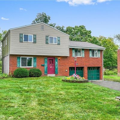 703 Galway Dr, Bethel Park, PA 15102