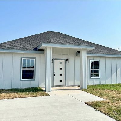 704 Heaven Street, Weslaco, TX 78599