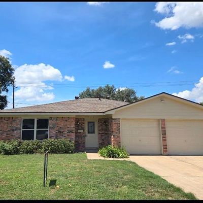 705 E Purdue Ln, Deer Park, TX 77536