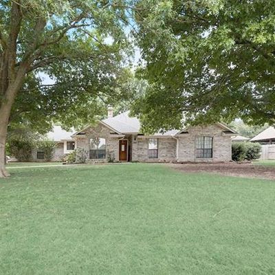 705 Winding Creek Trl, Red Oak, TX 75154