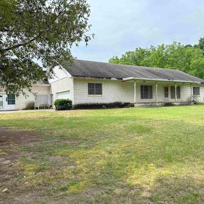 7052 Fm 2149 E, Maud, TX 75567