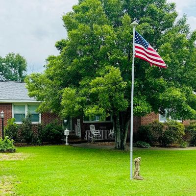 706 Pasadena Ave, Muscle Shoals, AL 35661