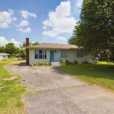 707 Stevens Ave, Muscle Shoals, AL 35661