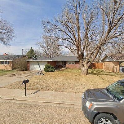 708 Oak St, Dimmitt, TX 79027