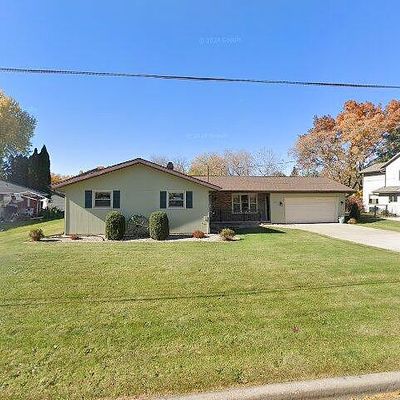 709 N Kensington Dr, Appleton, WI 54915