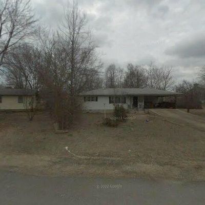 709 Walker St, Mountain Home, AR 72653