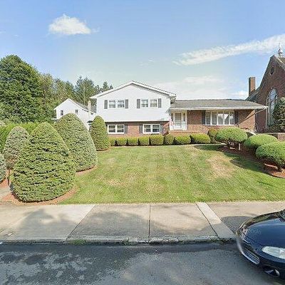 710 Hill St, Mayfield, PA 18433