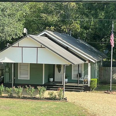 710 W Hill St, Grand Saline, TX 75140