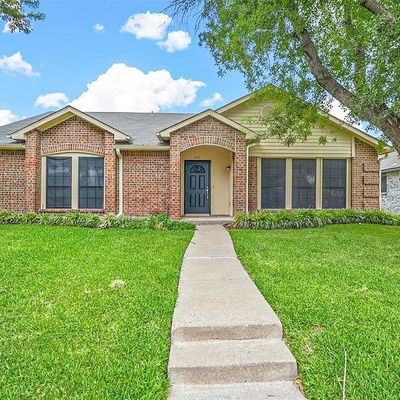 7101 Christina Ln, Garland, TX 75043