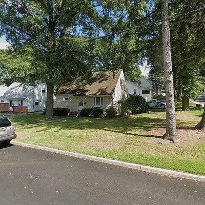 712 7 Th Ave, River Edge, NJ 07661