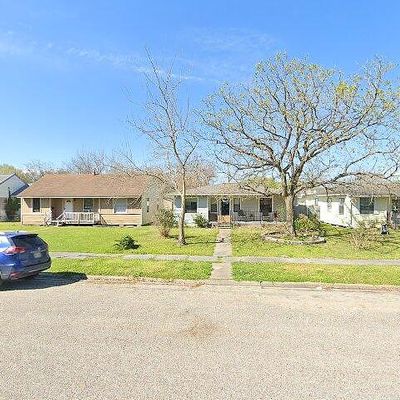 714 12 Th Ave N, Texas City, TX 77590