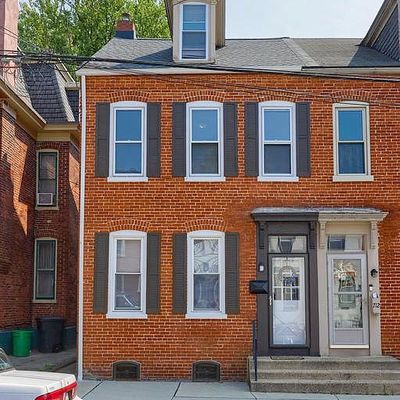 714 Walnut St, Columbia, PA 17512