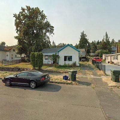 716 E 12 Th St, The Dalles, OR 97058