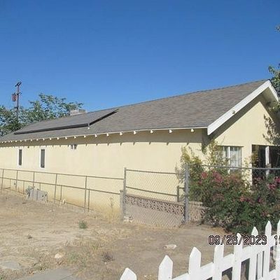 718 Kern St, Taft, CA 93268