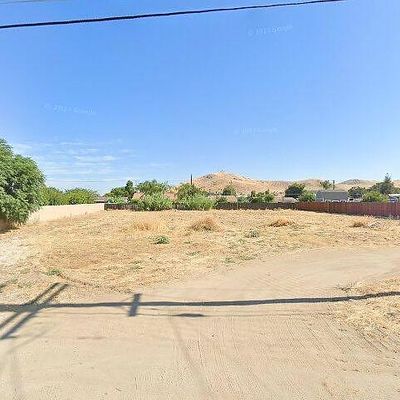 718 La Vida Ave, Porterville, CA 93257