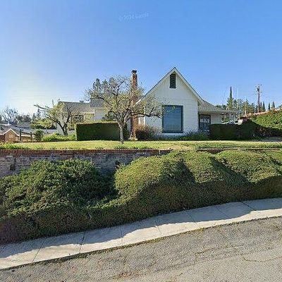 719 Philippine St, Taft, CA 93268