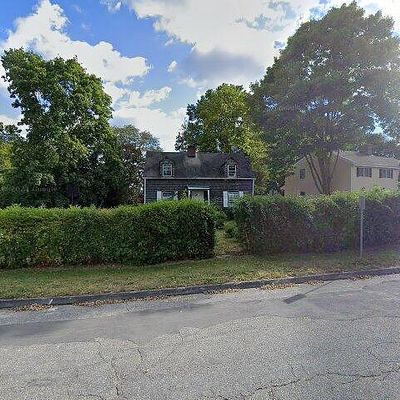 72 Gaymoor Dr, Stamford, CT 06907