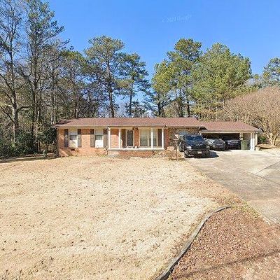 721 Briarwood Dr, Auburn, AL 36832