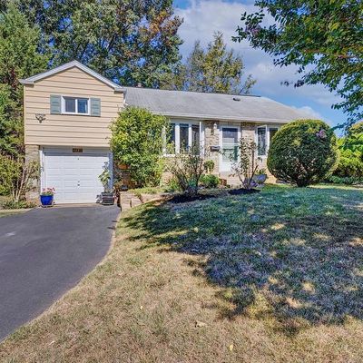 722 Chapel Rd, Glenside, PA 19038