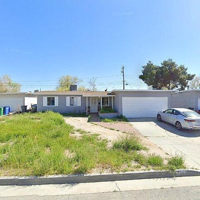 722 Woodgate St, Lancaster, CA 93534