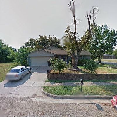 724 Oak Creek Dr, Hutchins, TX 75141