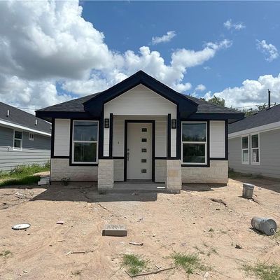 724 N Illinois Avenue, Weslaco, TX 78596