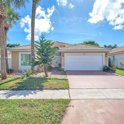 7246 Chesapeake Cir, Boynton Beach, FL 33436