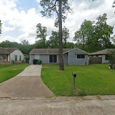 7249 Rhobell St, Houston, TX 77016