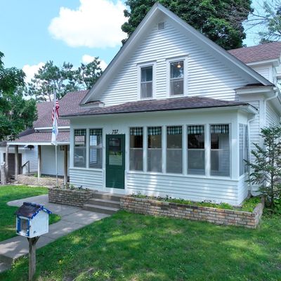 727 Oak St, Hudson, WI 54016