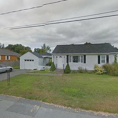 73 Bourne Rd, Swansea, MA 02777