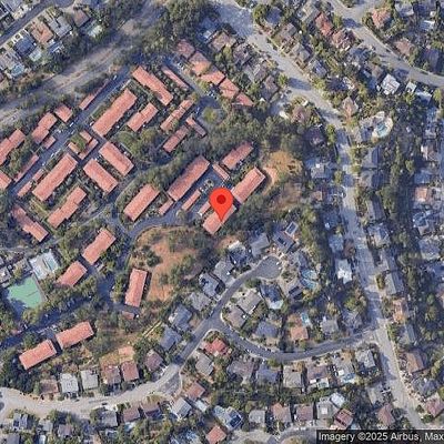 82 Forest Ln, San Rafael, CA 94903