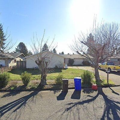 820 Ne 22 Nd St, Gresham, OR 97030