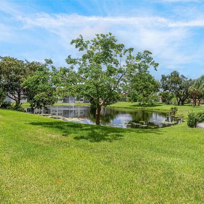 820 S Hollybrook Dr, Pembroke Pines, FL 33025