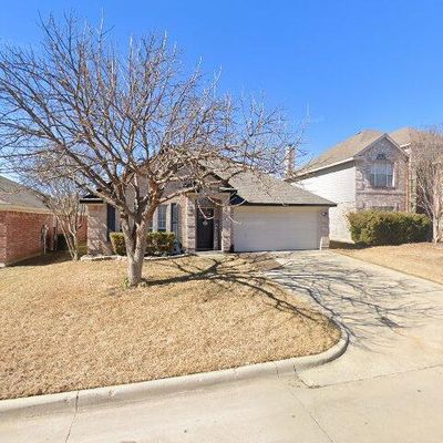 8204 Dynasty Dr, Fort Worth, TX 76123