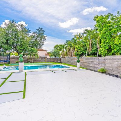 8220 Nw 199 Th Ter, Hialeah, FL 33015