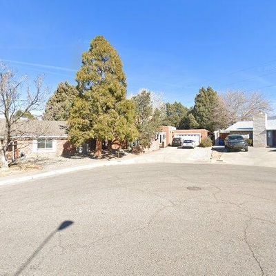 8223 Pickard Ave Ne, Albuquerque, NM 87110