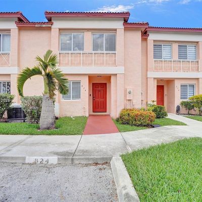 824 Nw 208 Th Dr, Pembroke Pines, FL 33029