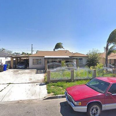 8243 Heather Ave, Fontana, CA 92335