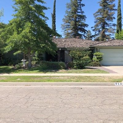 850 E Bedford Ave, Fresno, CA 93720