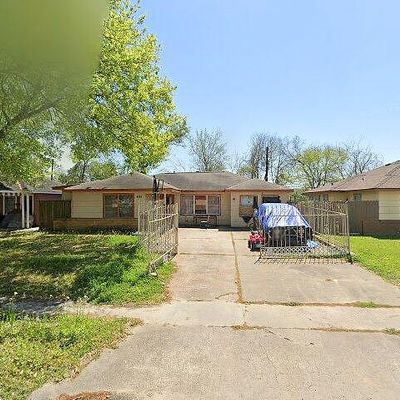 8522 Northton St, Houston, TX 77029