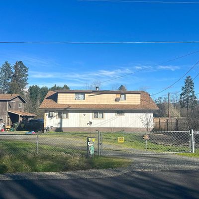 861 Schroeder Ln, Grants Pass, OR 97527