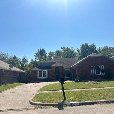 8734 Orchard Ln, La Porte, TX 77571