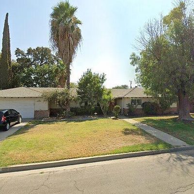 795 Laurence Ln, Hanford, CA 93230